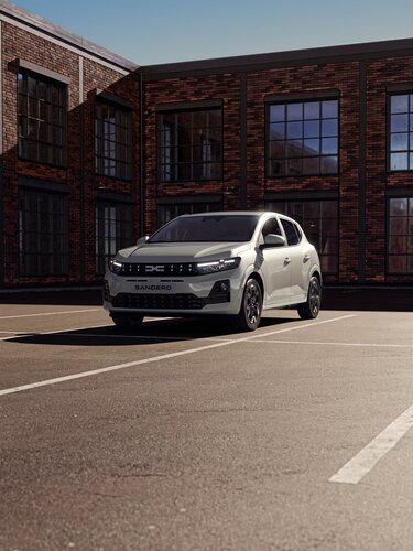 Harmonious front end - Dacia Sandero