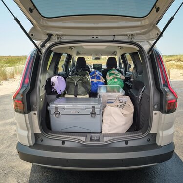 Dacia Jogger - 7 full-sized seats