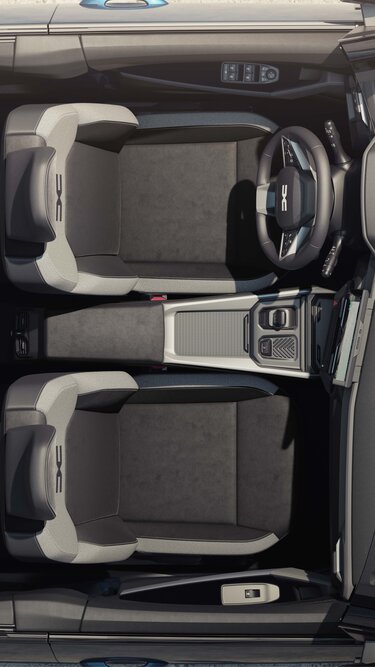 Over 38.8 L of storage space - Dacia Bigster