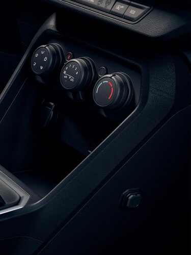 Sandero Stepway Essential - manual air conditioning