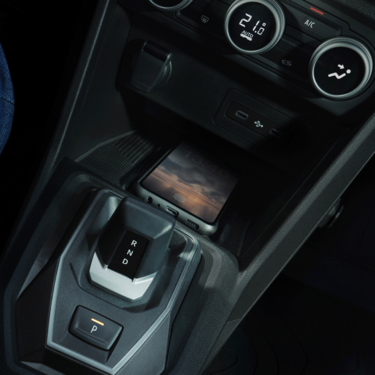 Built-in wireless charger- Dacia Sandero